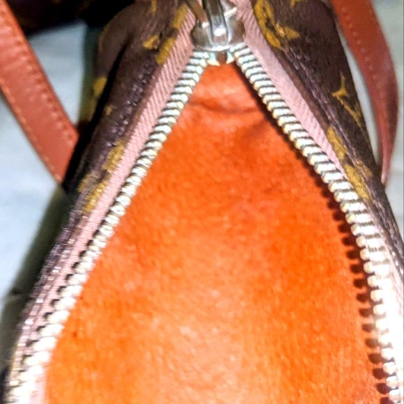 Authentic Louis Vuitton Papillon 30 w/ Mini Pouch Set W/ Saumur  Shoulder bag - Picture 7 of 16